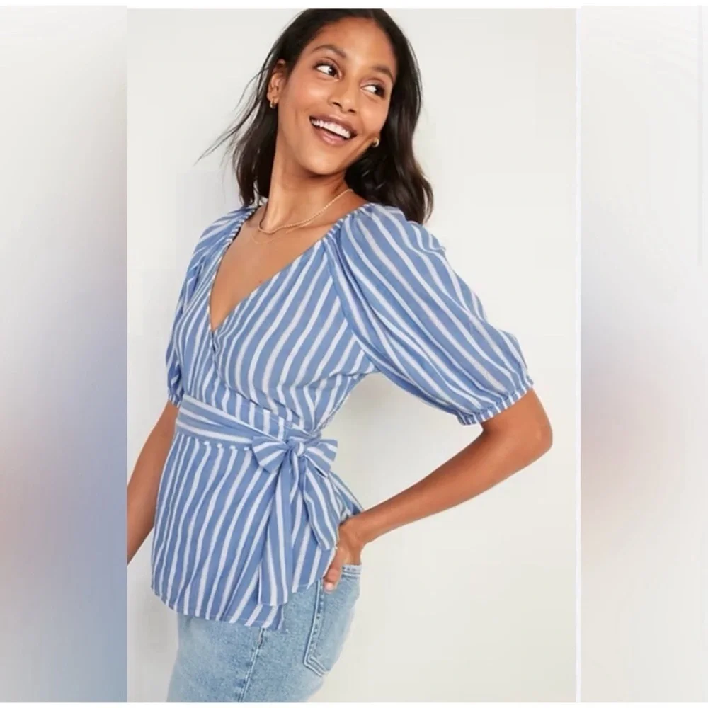 Old Navy Blue White Stripe True Wrap Top Blouse 4X Puff Sleeve Plus EUC 4X #1018